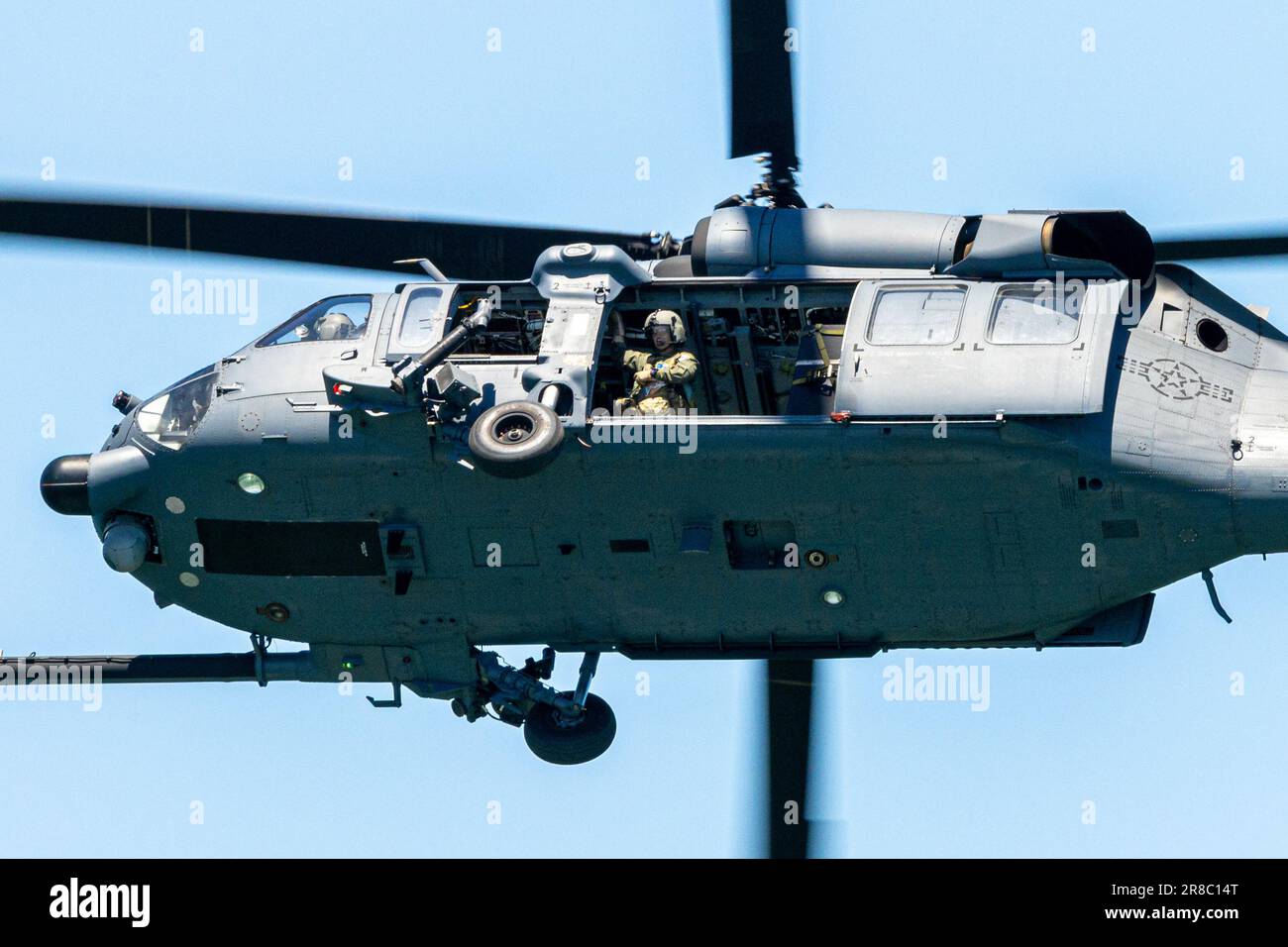 Helicopter sikorsky hh 60 blackhawk hi-res stock photography and images ...