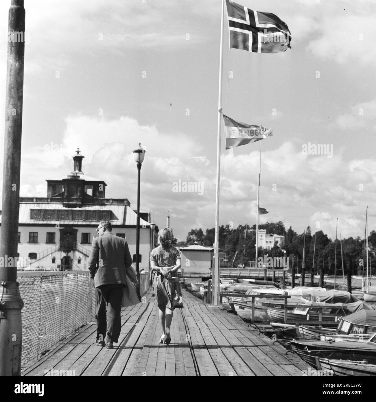 Actual 28-8-1960: Line from the monastery Margrete Robsahm, 18 years ...