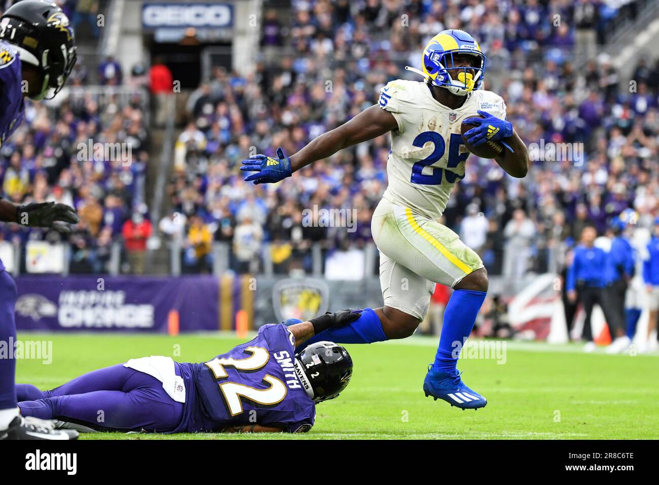 Two-time Super Bowl champion RB Sony Michel retires early in Rams camp