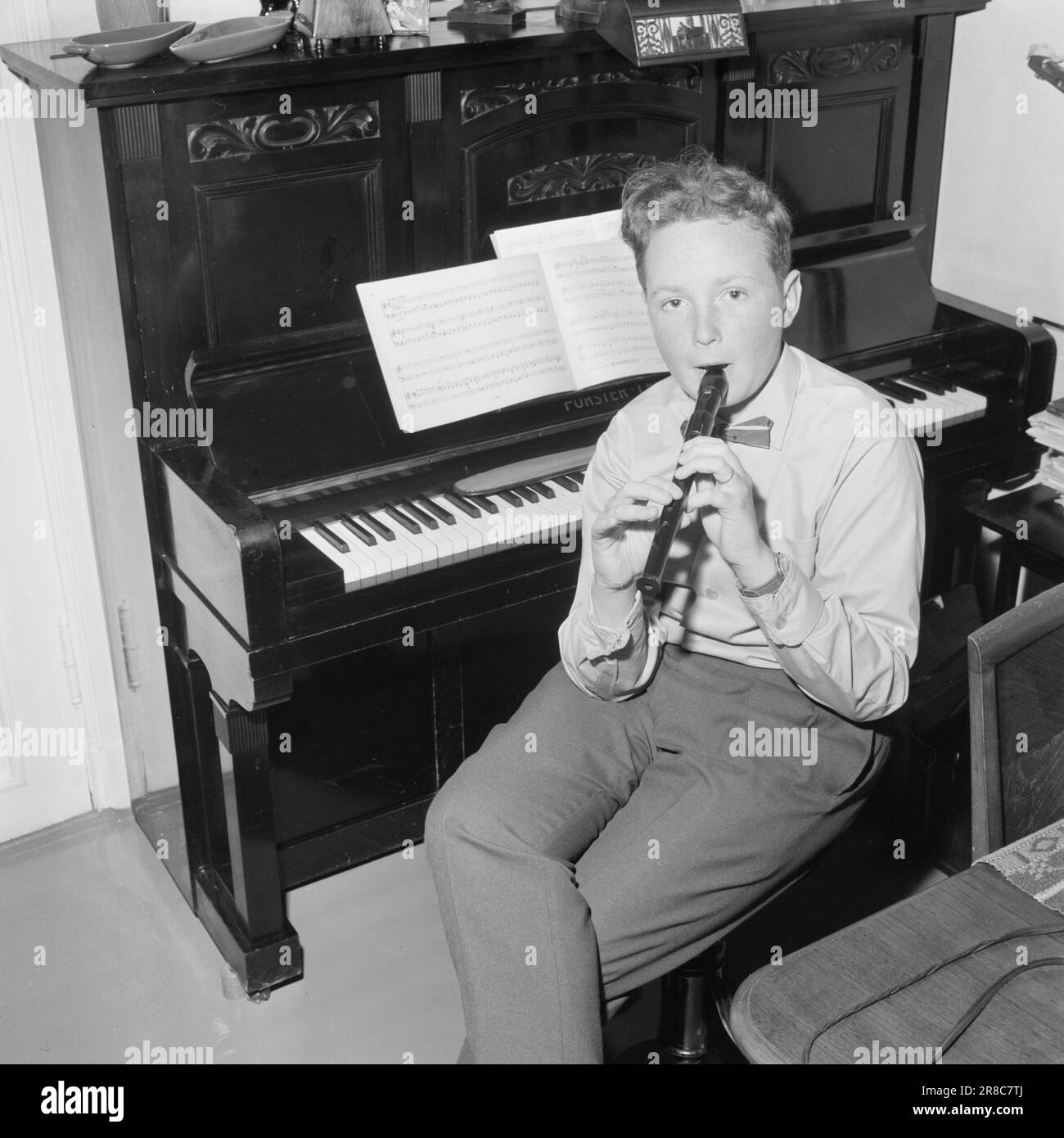 Current 33-7-1960: Composer at 14 Trond Kverno, 14 years old, has