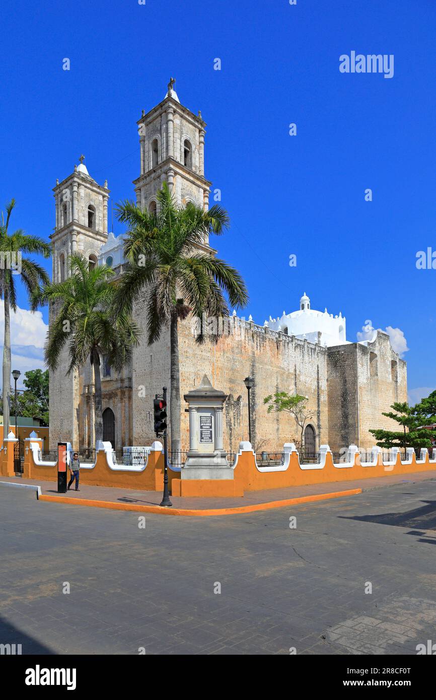 San Servacio Church or Valladolid Cathedral in Valladolid, Yucatan, Yucatan Peninsular, Mexico. Stock Photo