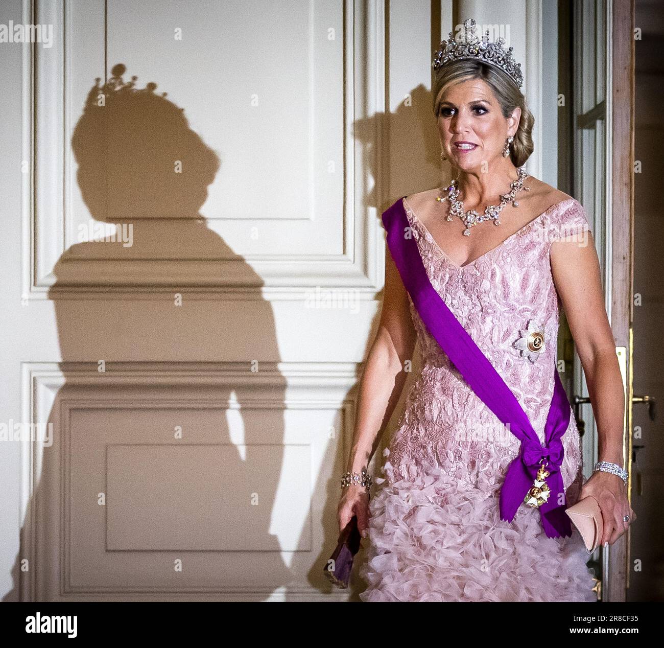 BRUSSELS - Queen Maxima prior to the state banquet at the Castle of ...