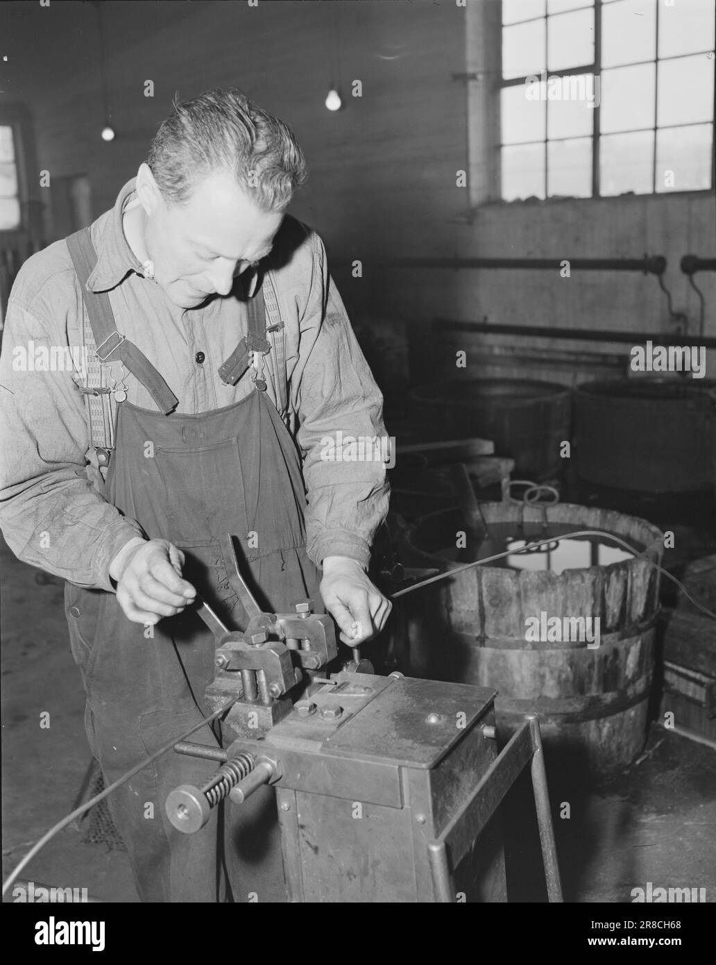 Ship rope product Black and White Stock Photos & Images - Alamy