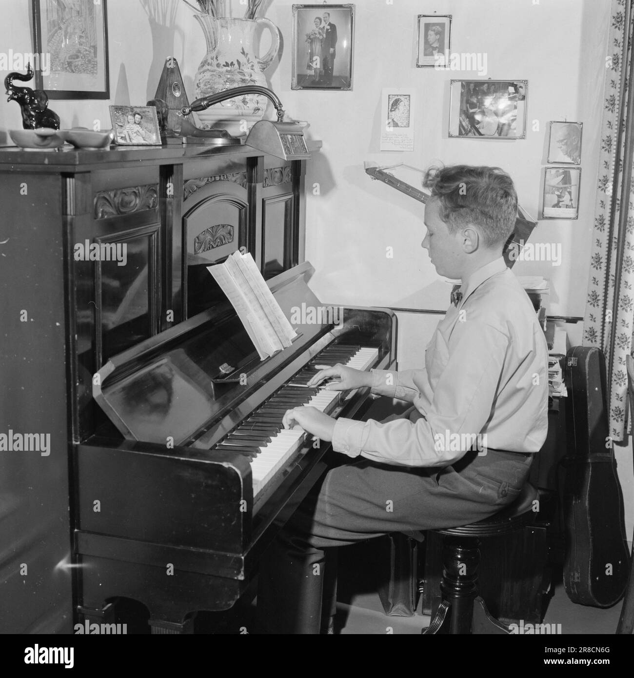 Current 3371960 Composer at 14 Trond Kverno, 14 years old, has