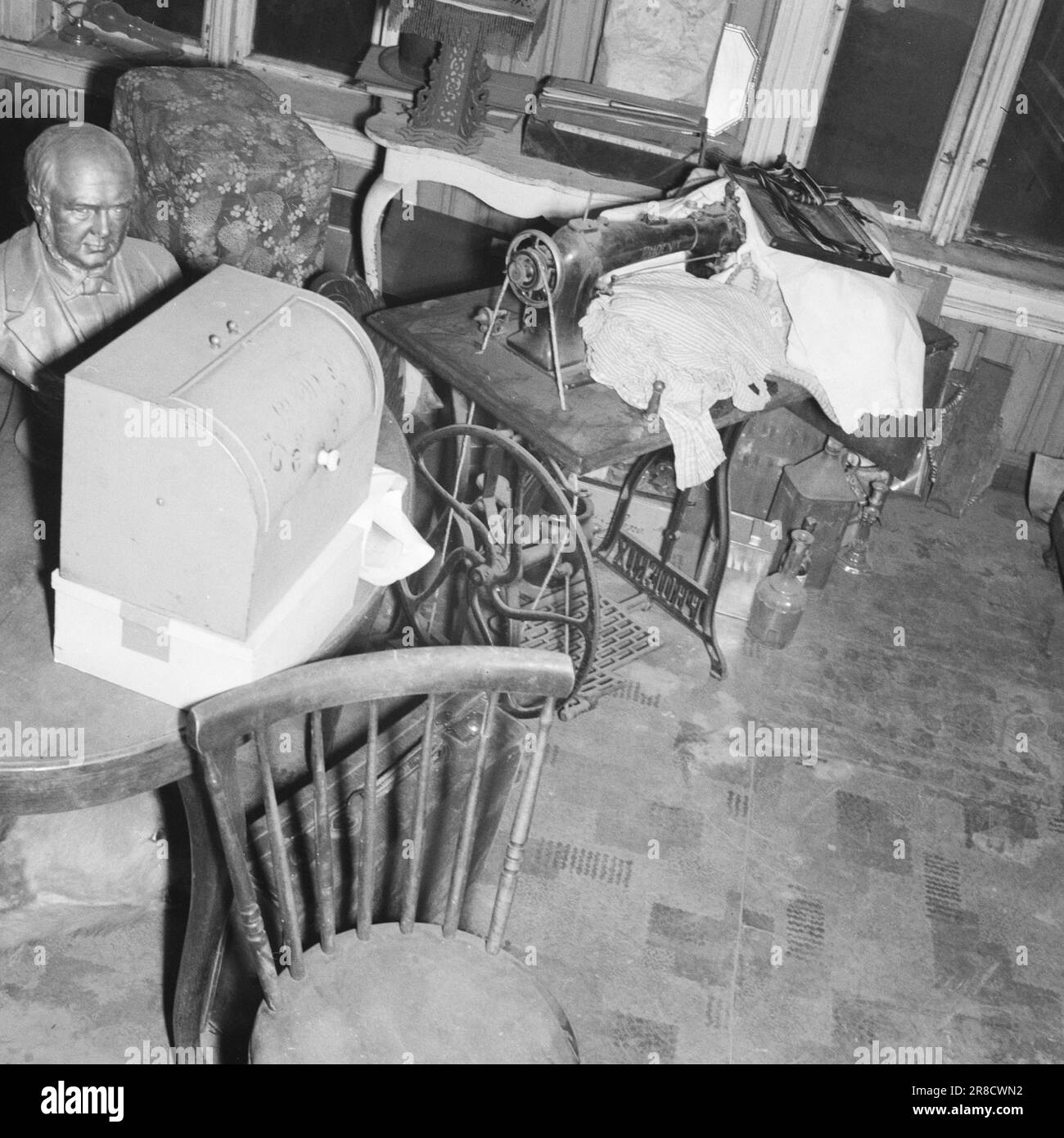 Actual 01 1946 The horrible back side of the housing crisis! [image