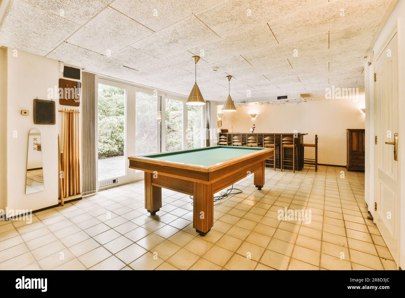 Billiard house hi-res stock photography and images - Alamy, image size:1300x956