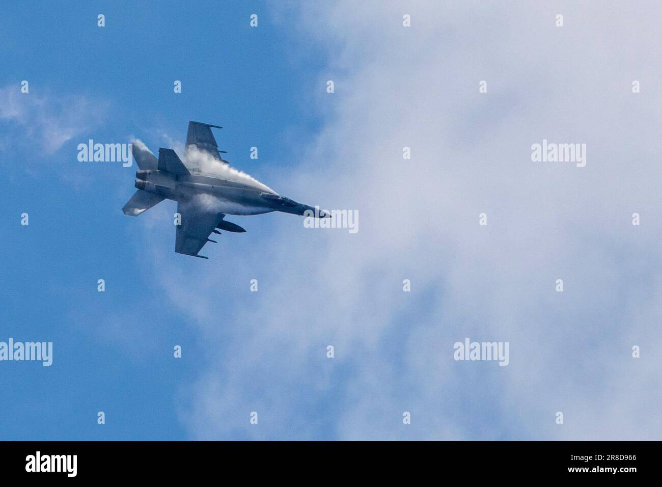 パイロット署名入り米海軍飛行聯隊VFA-146所属機　飛行写真 Vfa 146 hi-res stock photography and images - Alamy