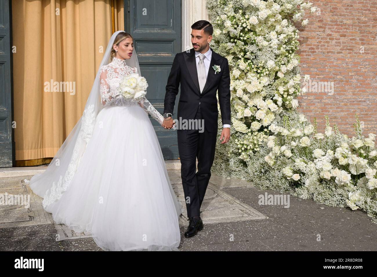 R wedding hi-res stock photography and images - Page 13 - Alamy
