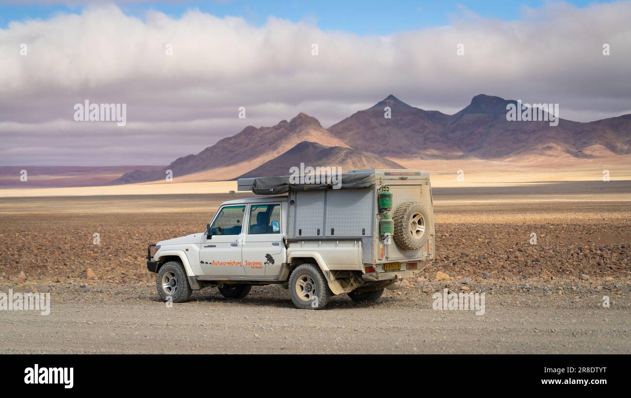 4x4 overlanding in the remote plains of Namibia Stock Photo - Alamy