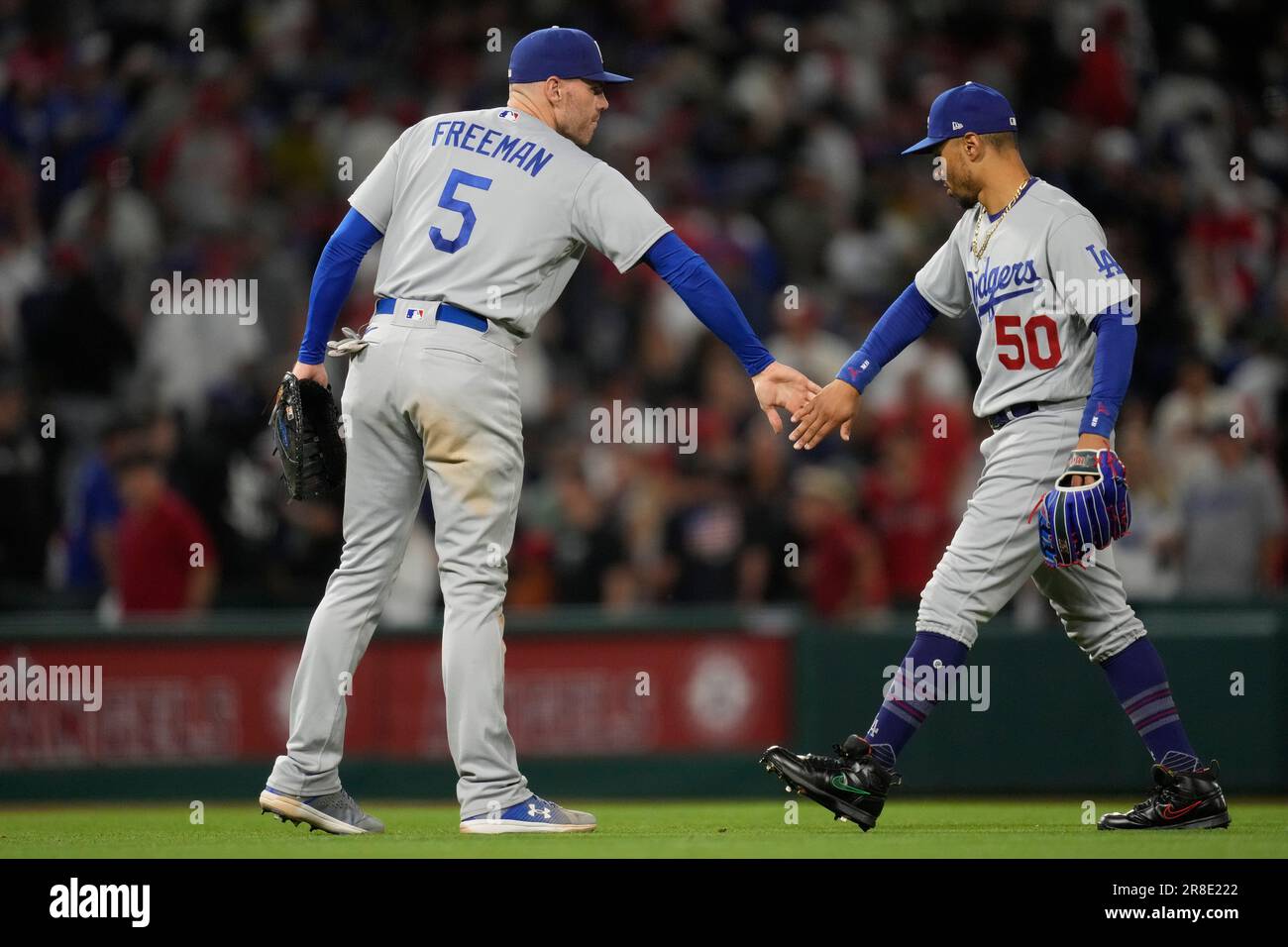 Los Angeles Dodgers First Baseman Freddie Freeman (5) And Right Fielder ...