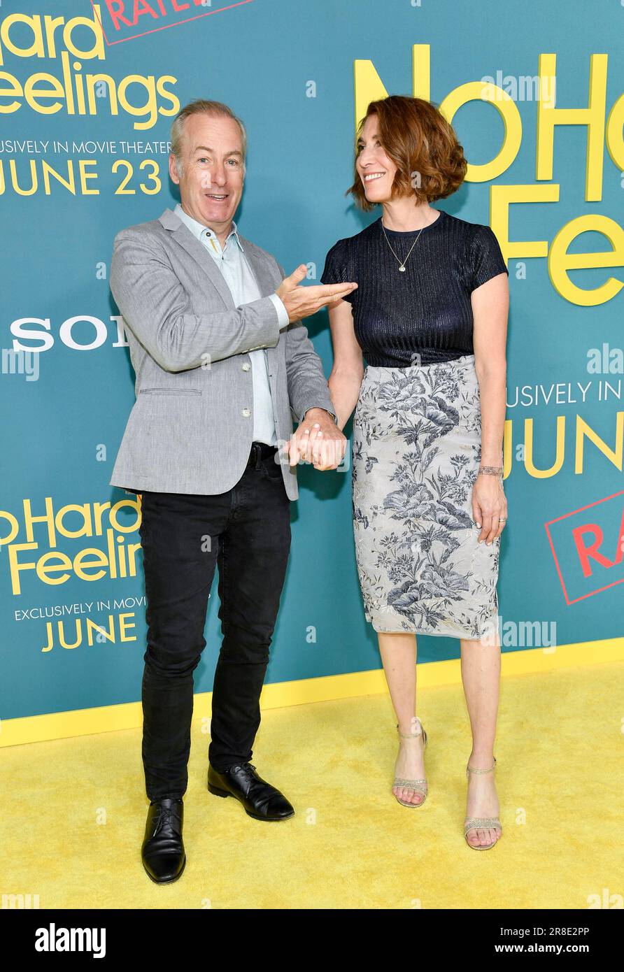 Bob Odenkirk, left, and wife Naomi Odenkirk attend the premiere for "No