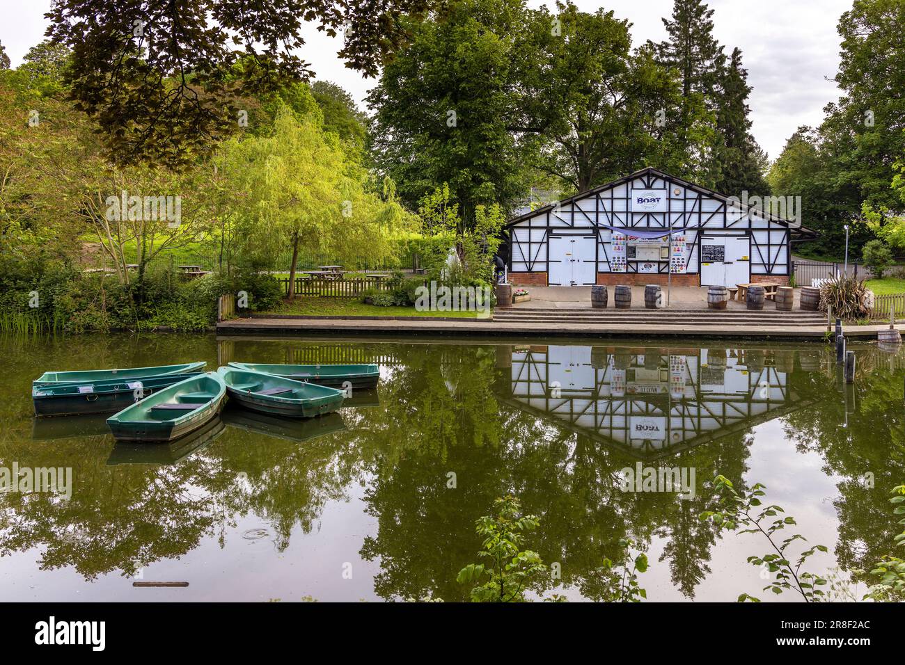 Boathouse café and snack bar,  boating lake, Pittville Park, Cheltenham, Gloucestershire Stock Photo