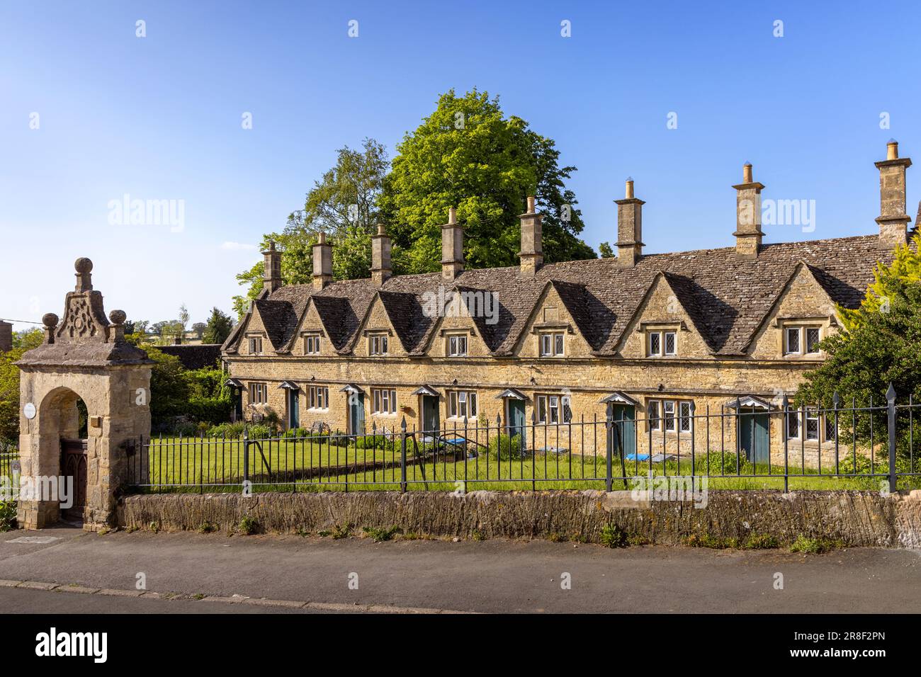 The gabled almshouses in Church Street, Chipping Norton, Cotswolds, England were built by Henry Cornish in 1640. Stock Photo