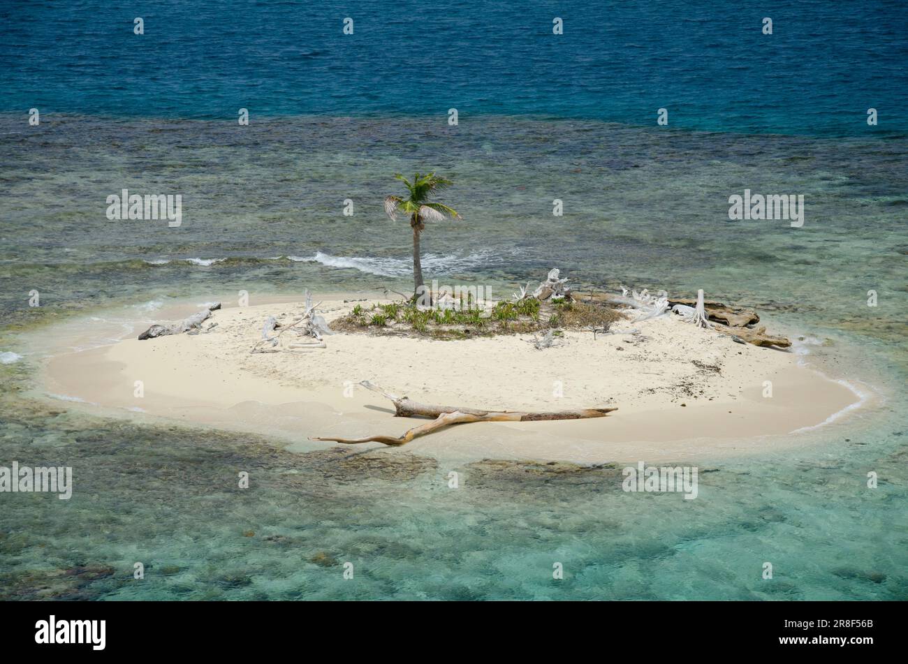 Small Tropical island in the Caribbean sea, San Blas, Panama - stock photo Stock Photo