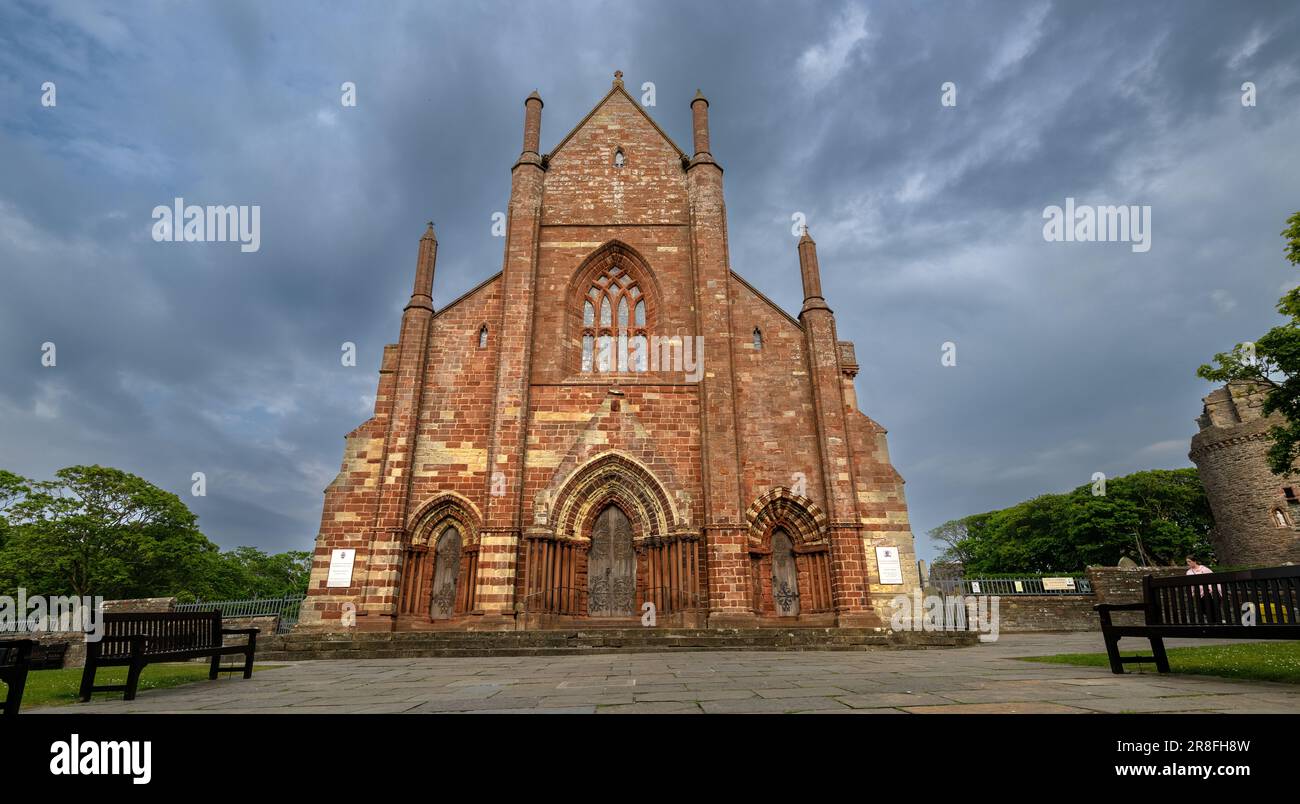 Exterior of St Magnus Cathedral on a sunny summers evening in Kirkwall, Orkney, UK. Stock Photo