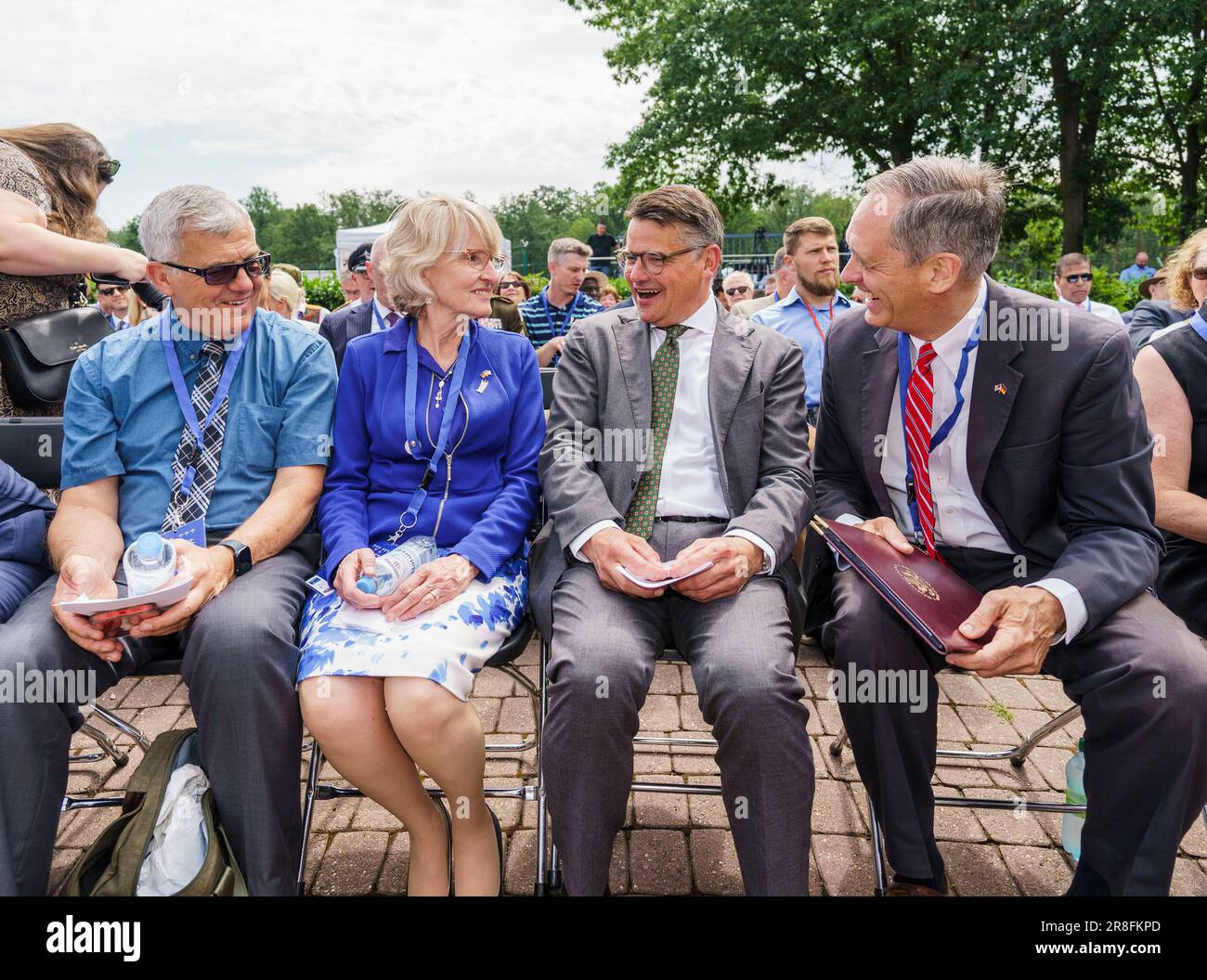 21 June 2023, Hesse, Frankfurt/Main: David Williams (l-r), husband of Denise Halvorsen-Williams, Denise Halvorsen-Williams, daughter of Airlift pilot Gail Halvorsen, Boris Rhein (CDU), Minister President of Hesse, and Norman Thatcher Scharpf, Consul General at the U.S. Consulate General in Frankfurt, sit together. A wreath-laying ceremony at the Airlift Memorial commemorates the Airlift 75 years ago. Among others, representatives of the former Allied Western powers, the chairman of the Airlift Association, and the daughter of one of the pilots involved at the time take part in the event. Photo Stock Photo