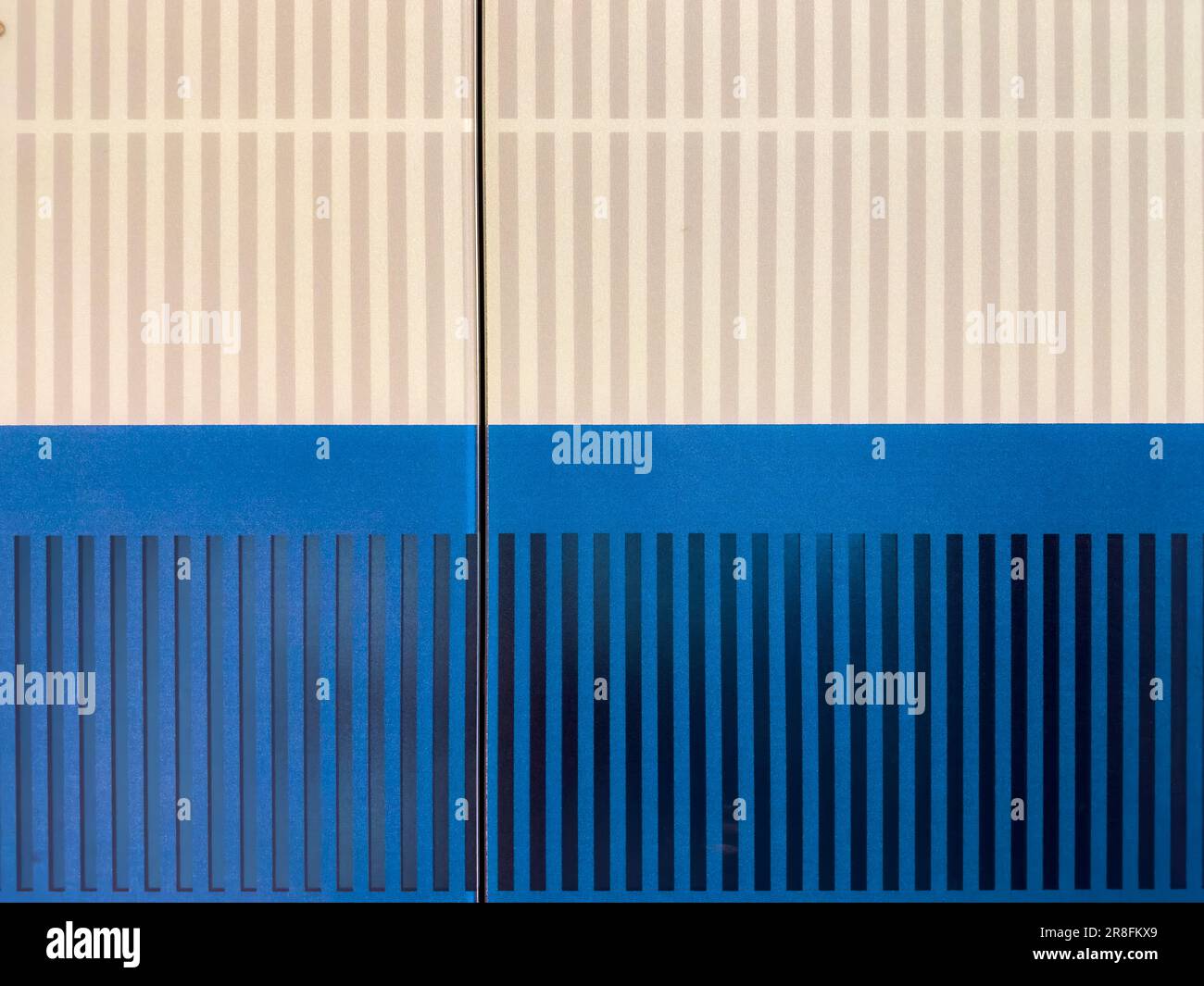 Two wallpaper panels hi-res stock photography and images - Alamy
