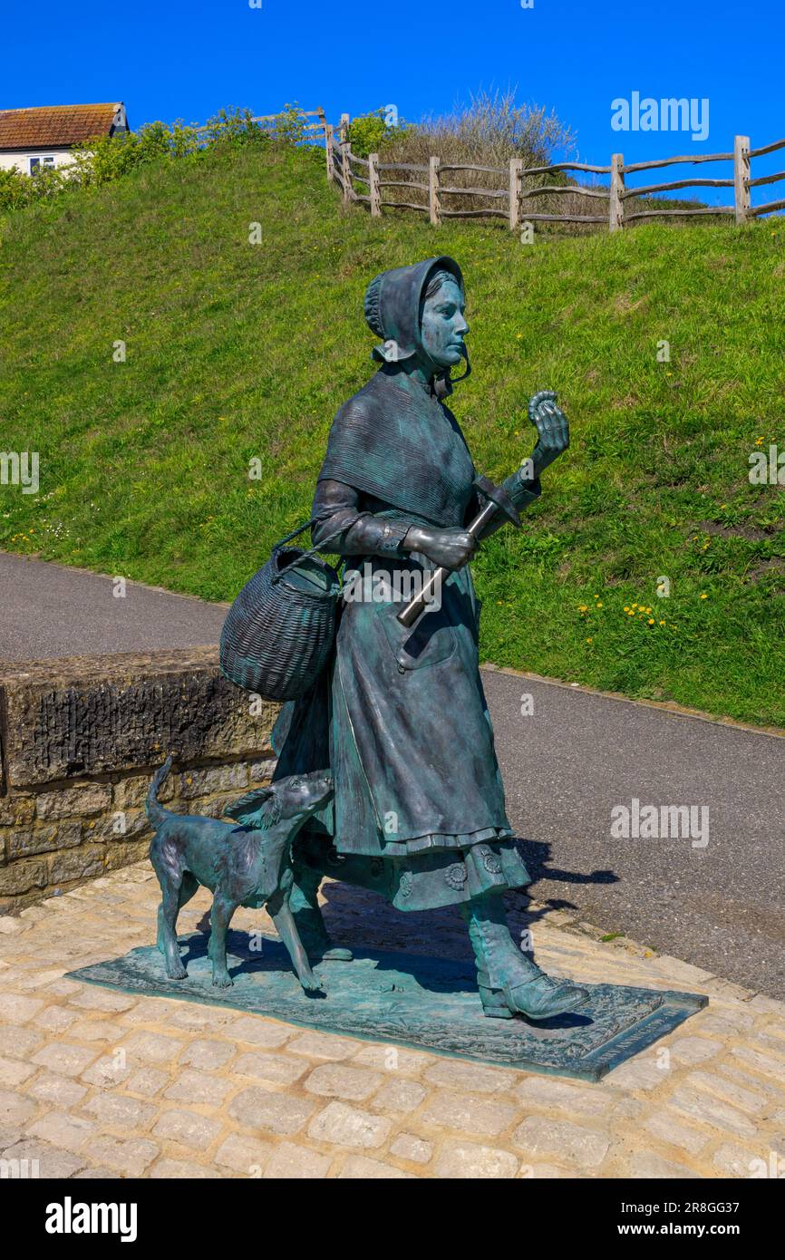 The statue of famous fossil hunter Mary Anning by Denise Dutton at Lyme