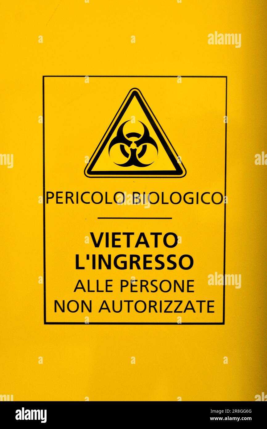Hospital biohazard hi-res stock photography and images - Alamy