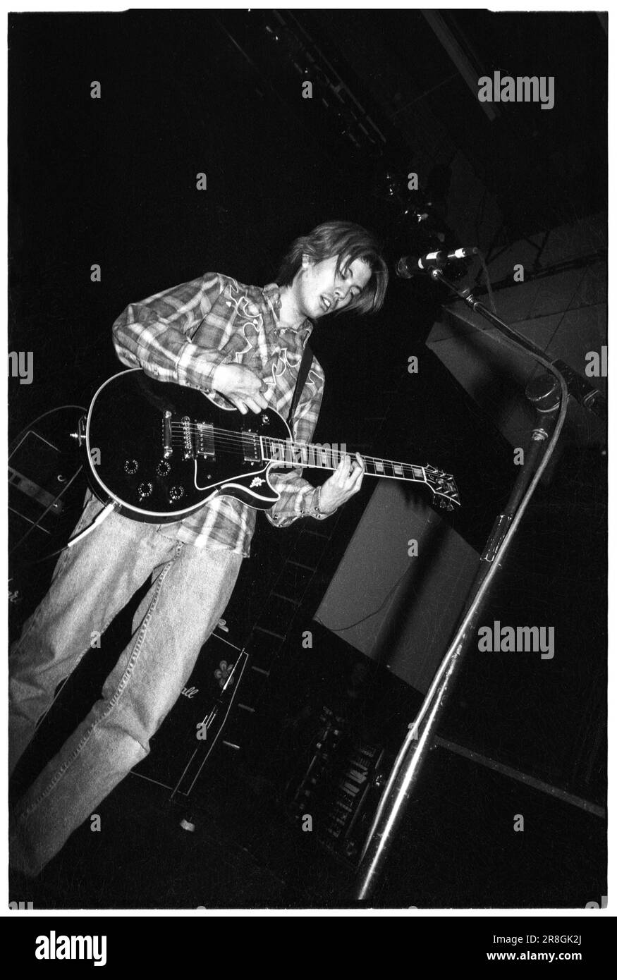 James iha guitar Black and White Stock Photos & Images - Alamy James iha guitar Black and White Stock Photos & Images - Alamy