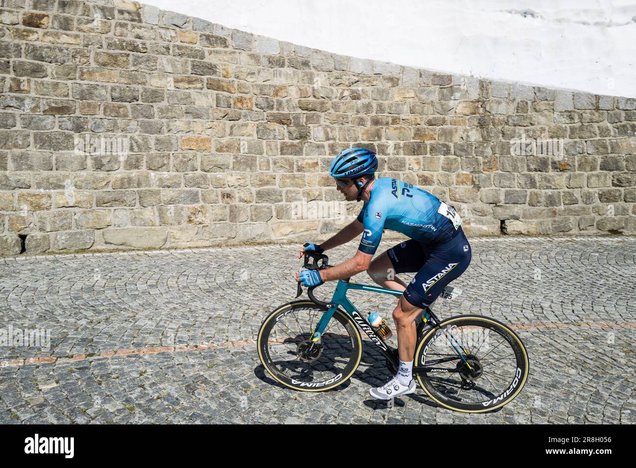 Cycle vacation switzerland hi-res stock photography and images - Page 6 -  Alamy