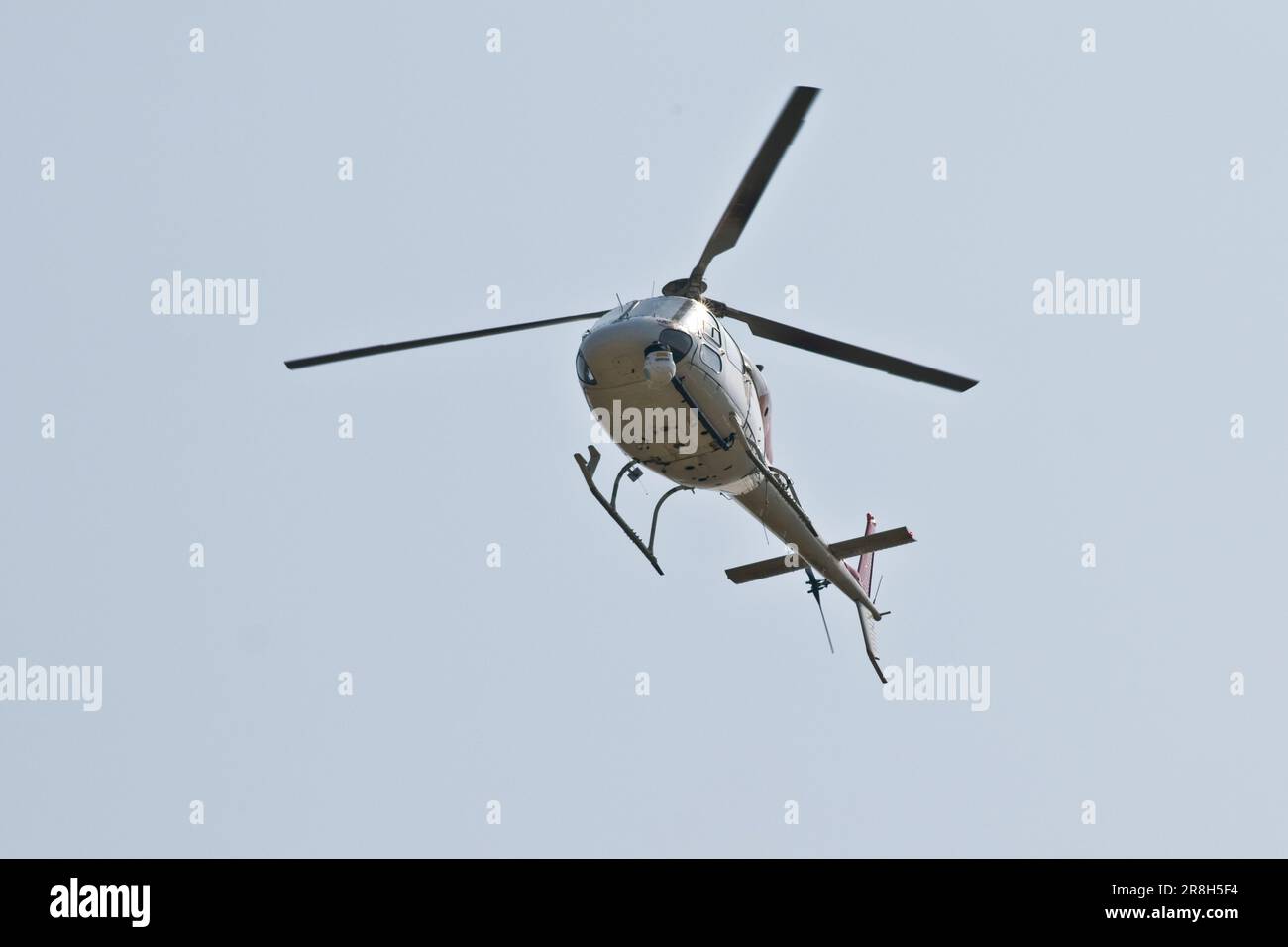 Civil use helicopter hi-res stock photography and images - Alamy