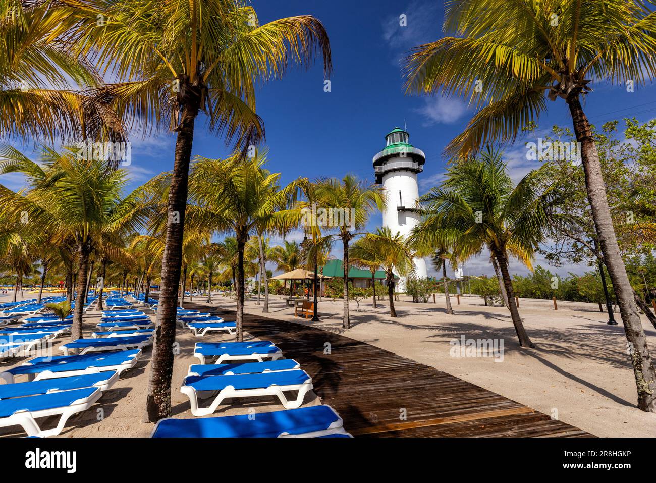 Caribbean island tropical hi-res stock photography and images - Alamy