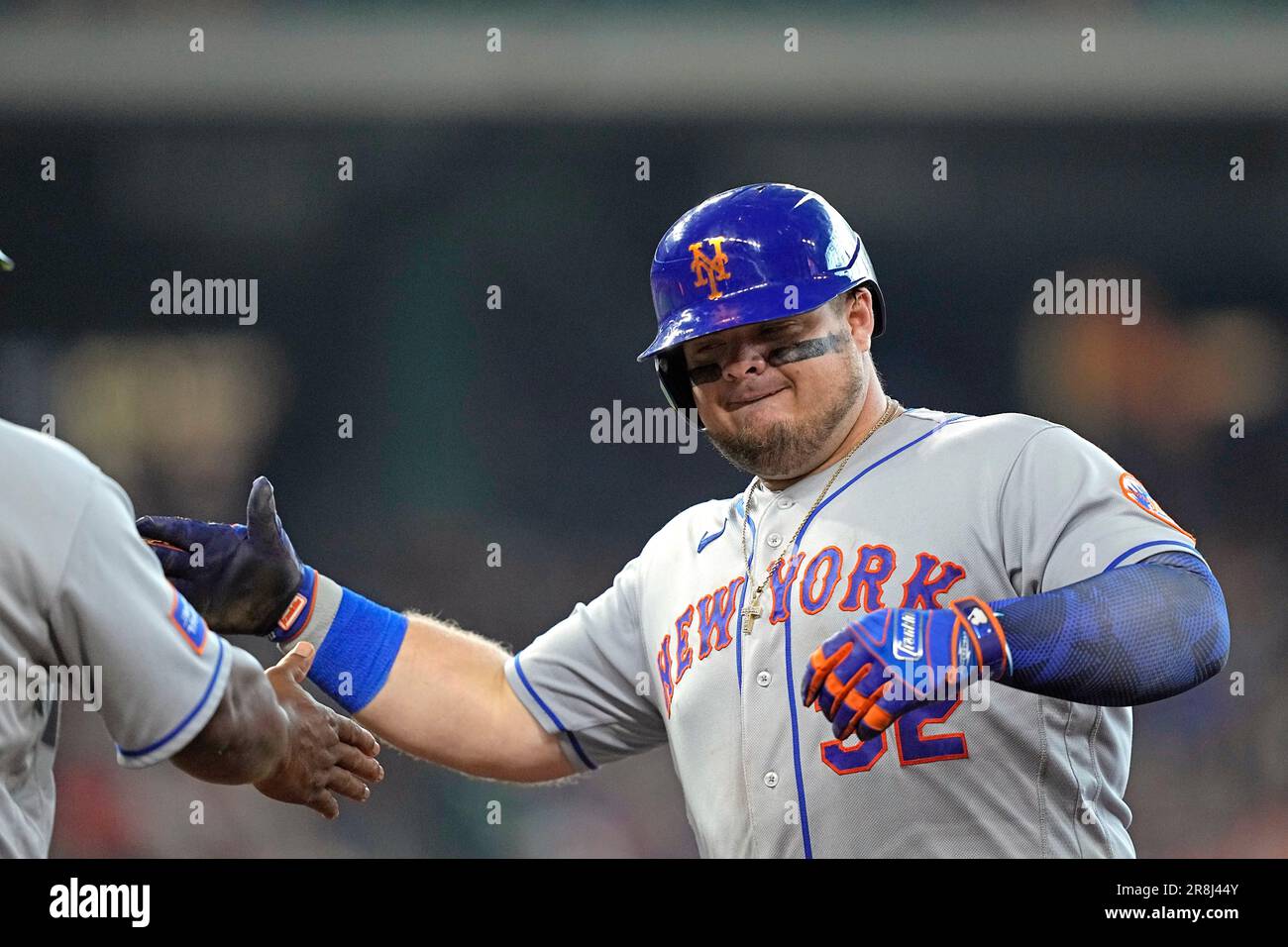 HOUSTON, TX - JUNE 21: New York Mets left fielder Tommy Pham (28) watches  the pitch in the top of the first inning during the MLB game between the  New York Mets