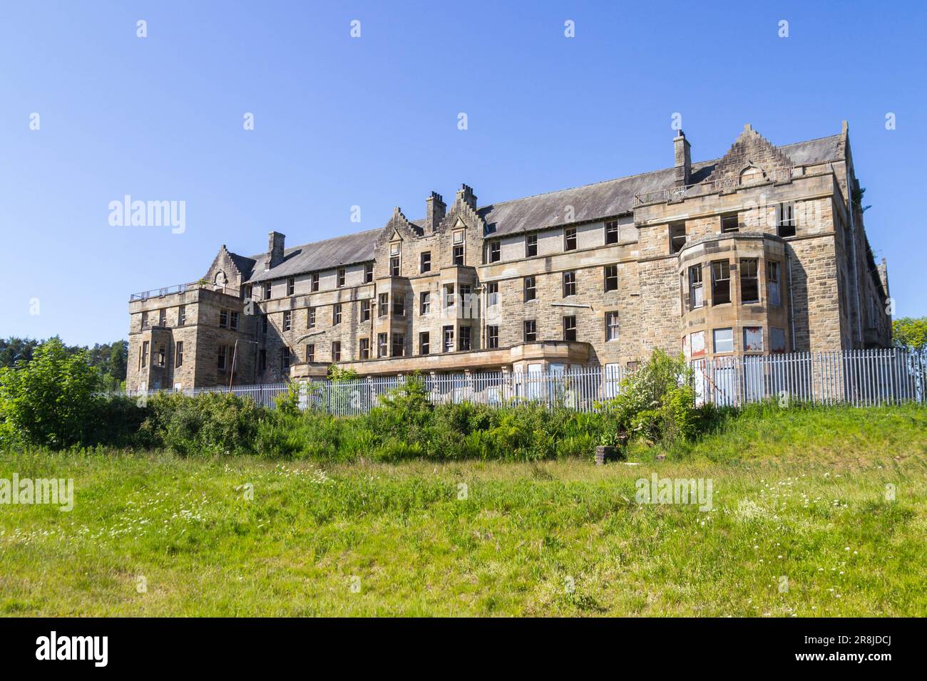 Hartwood Hospital, abandoned psychiatric asylum, Nurses Home. Derelict of Baronialstyle nurses