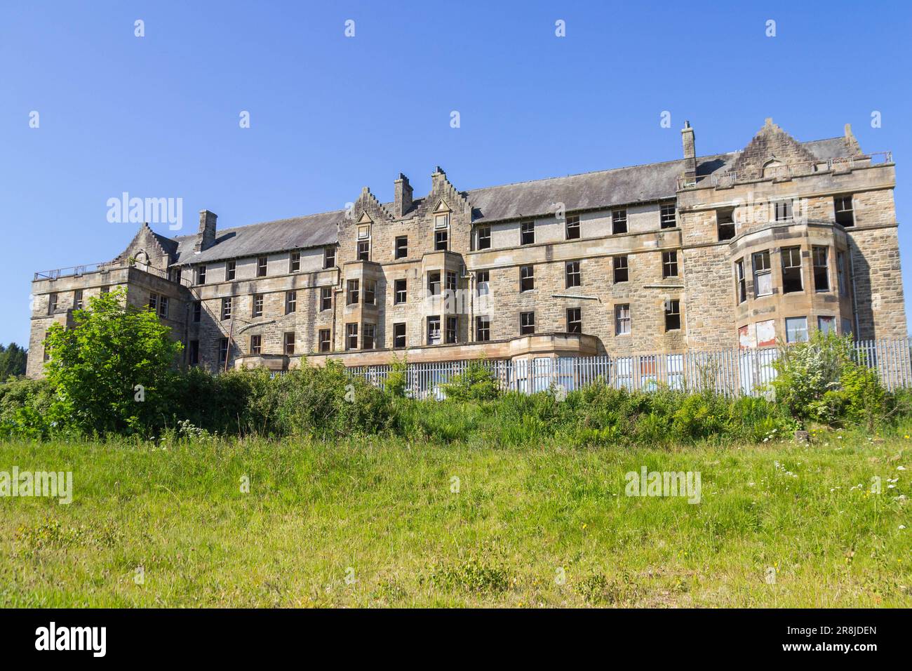 Hartwood Hospital, abandoned psychiatric asylum, Nurses Home. Derelict of Baronialstyle nurses