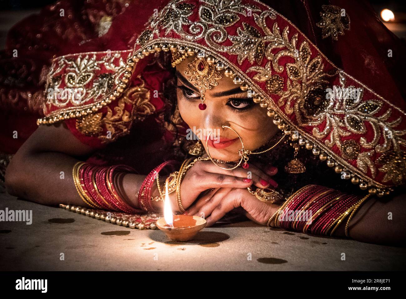 50+ South Indian Bridal Portraits We Have Fallen In Love With! | Indian  wedding poses, Indian wedding photography poses, Indian wedding couple