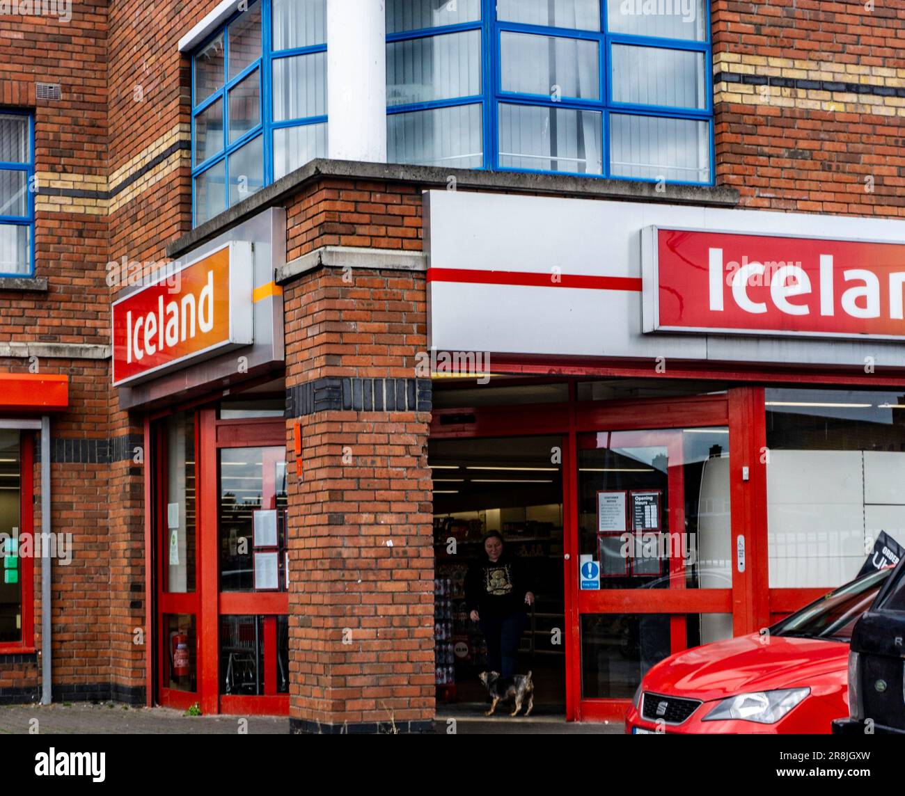The Iceland frozen food store in Grange Cross, Le Fanu Rd, Drumfinn, Ballyfermot,Dublin, Ireland. Recently the Food Safety Authority of Ireland ordered Metron Stores, trading as Iceland Ireland, to withdraw all frozen food of animal origin. On 20th June 2023 the Irish High Court was  told that Metron Stores in insolvent and unable to pay its debts. Naeem Maniar of Centz Retail Holdings has links to Metron Stores. Stock Photo