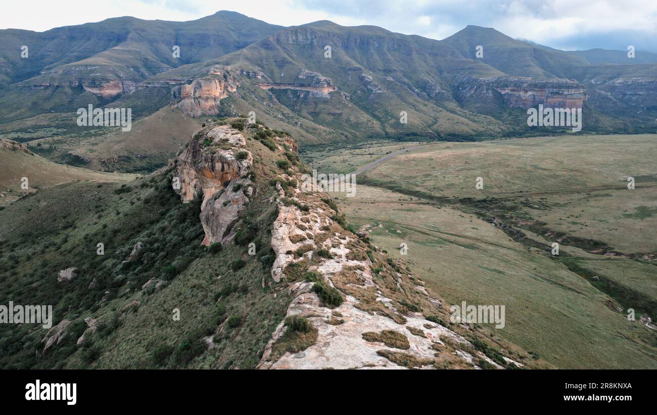 maluti-mountains-in-the-drakensberg-near-clarens-free-state-south