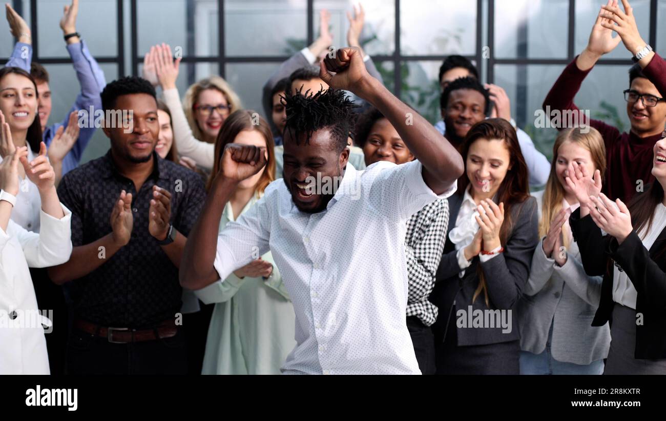 Young women clapping hi-res stock photography and images - Alamy