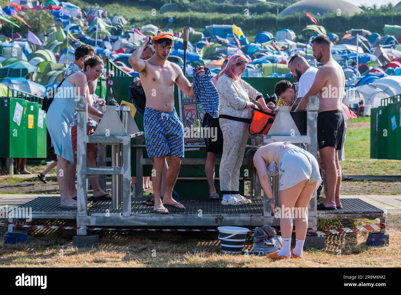 Glastonbury, UK. 22nd June, 2023. Friday morning getting breakfast and