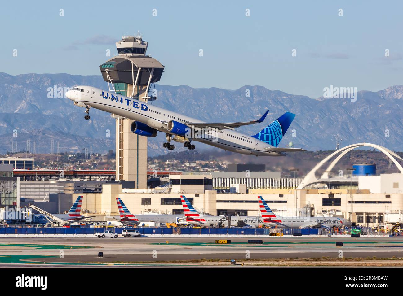 Los Angeles, United States - November 3, 2022: United Boeing 757-300 airplane at Los Angeles Airport (LAX) in the United States. Stock Photo