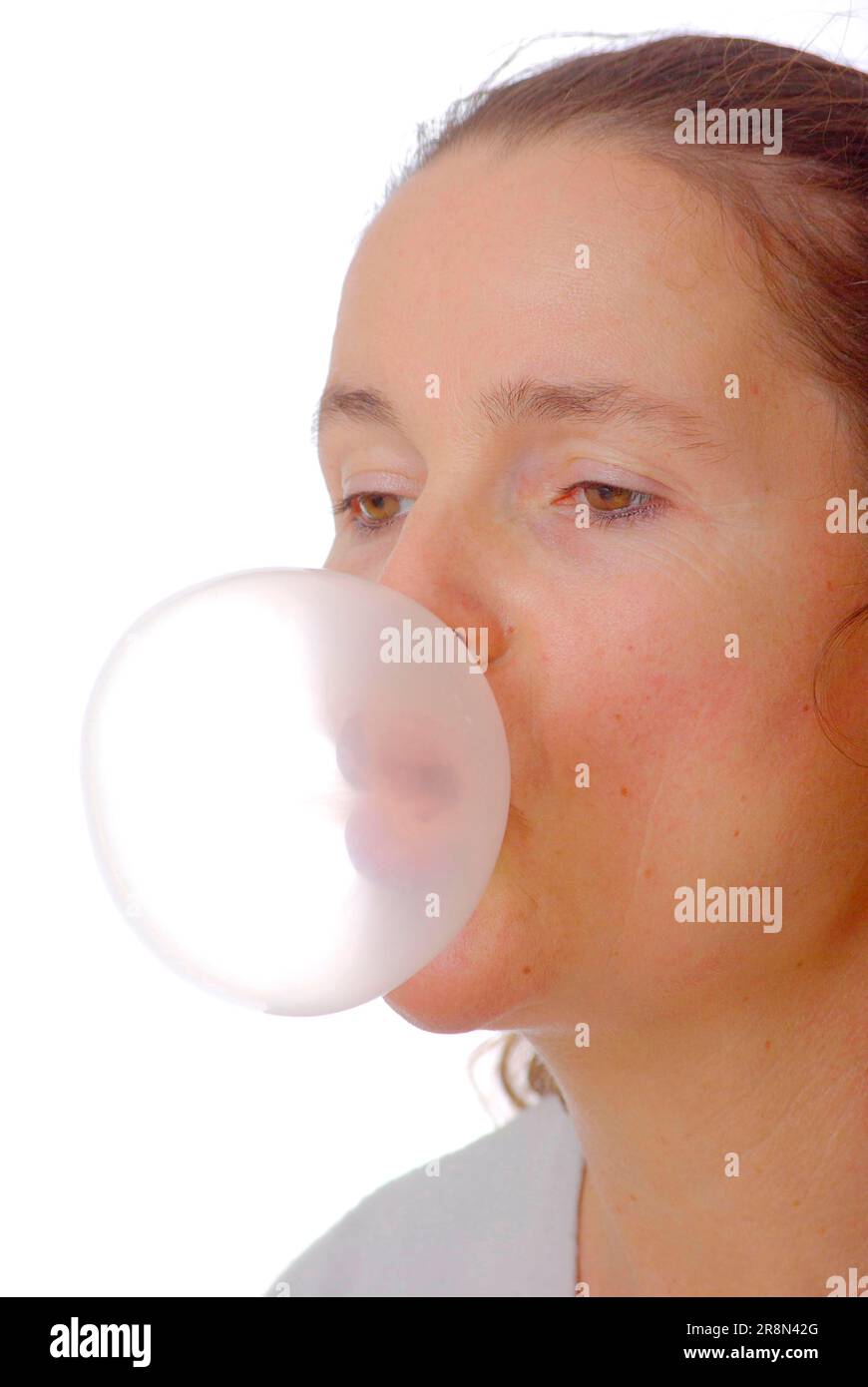 Woman with bubble gum, chewing gum Stock Photo Alamy