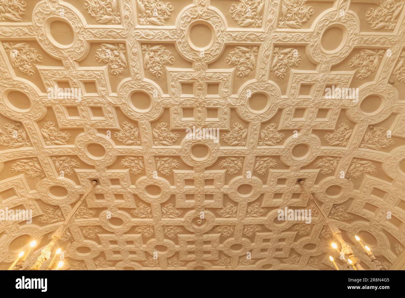 Ceiling pattern hi-res stock photography and images - Alamy