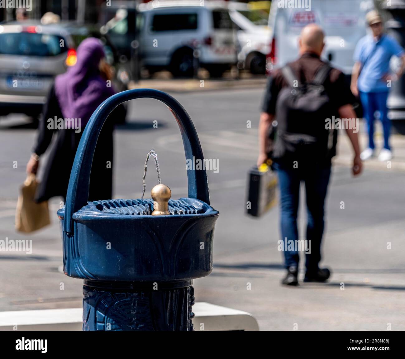 Kurfuerstendamm, public fountain with drinking water, Berlin, Germany Stock Photo Alamy