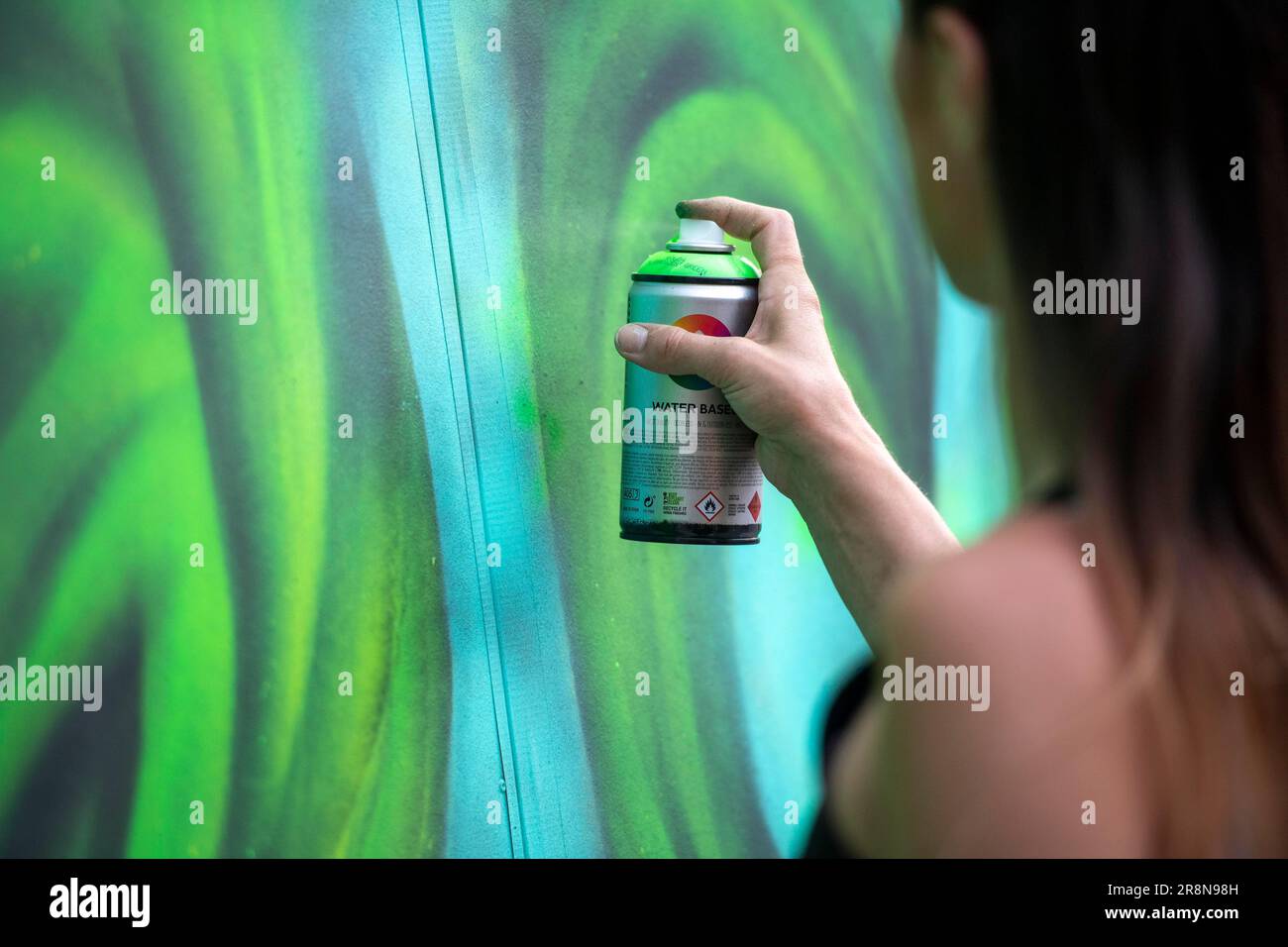 Aerosol spraying hi-res stock photography and images - Alamy