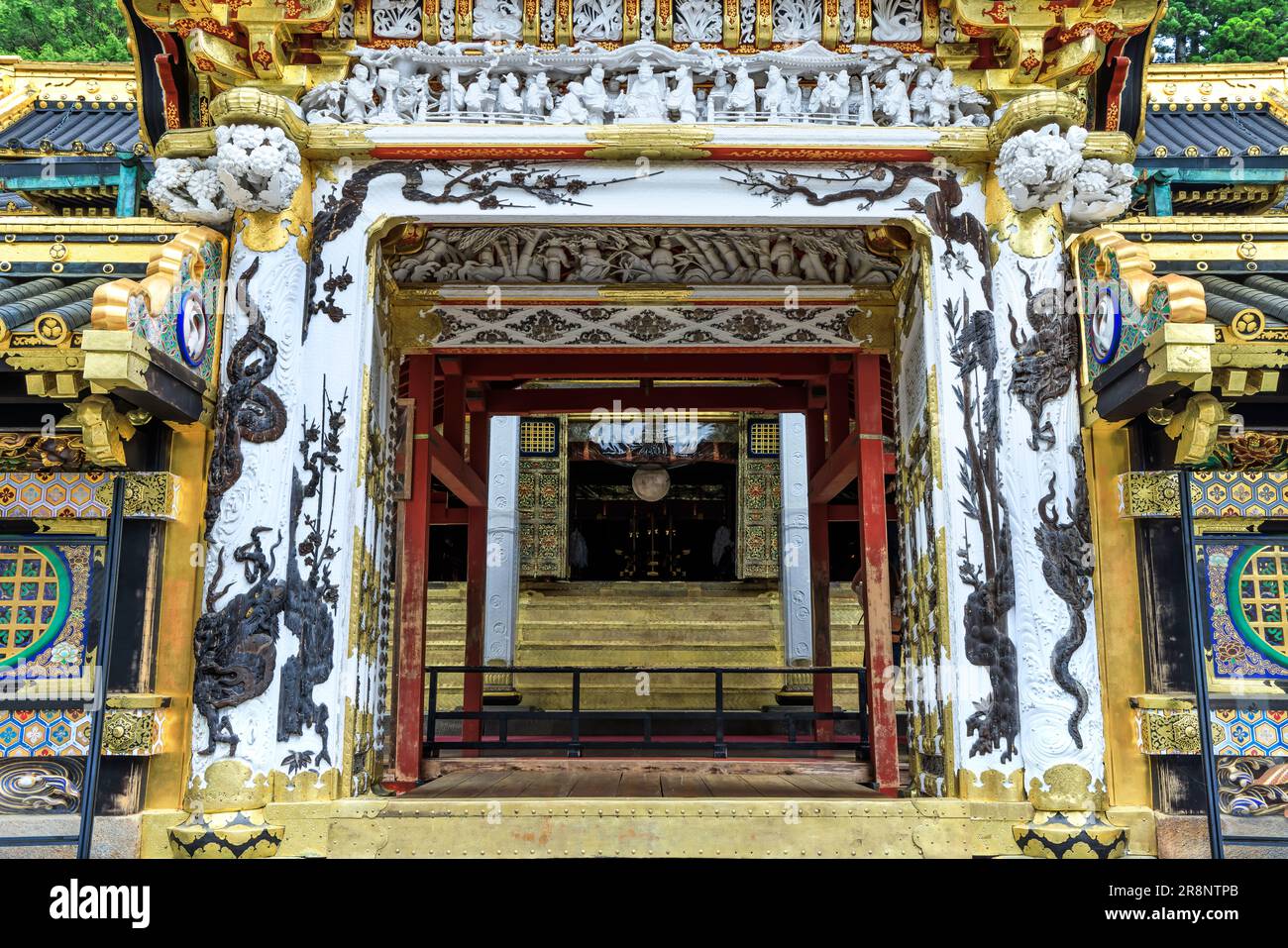 Gohonja (main shrine) and Karamon (gate) of Nikko Toshogu Stock Photo