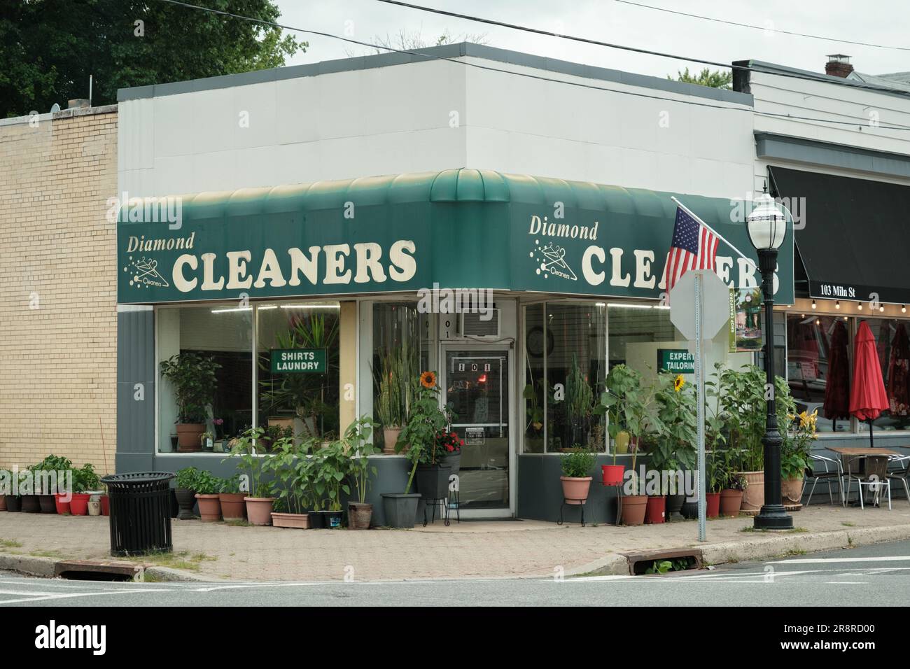 Diamond Cleaners & Laundromat vintage sign, Cranford, New Jersey Stock