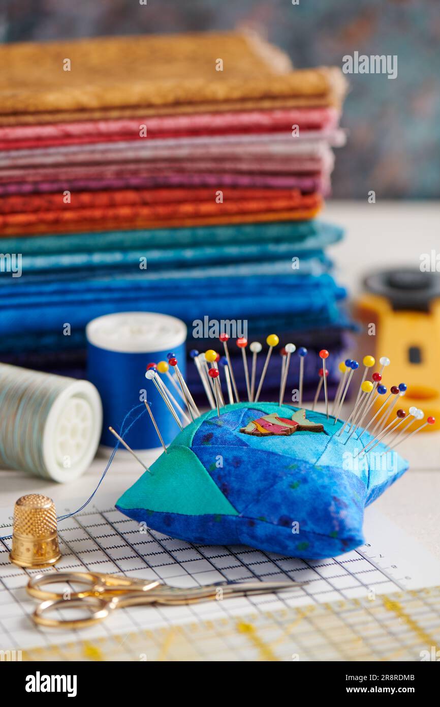 Quilting fabrics hi-res stock photography and images - Alamy