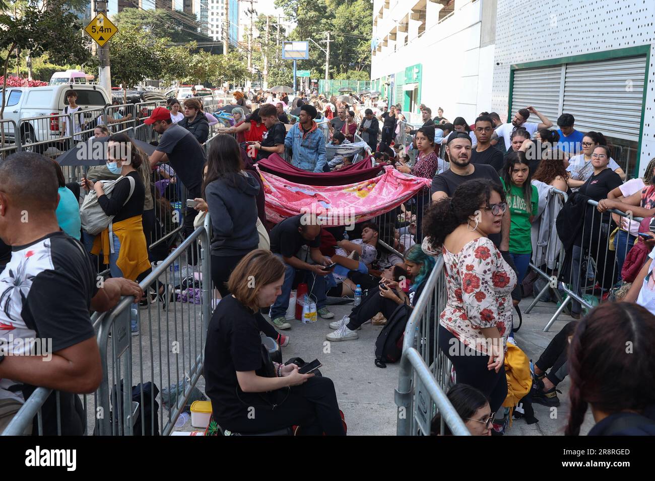 Taylor swift eras tour 2023 hires stock photography and images Alamy