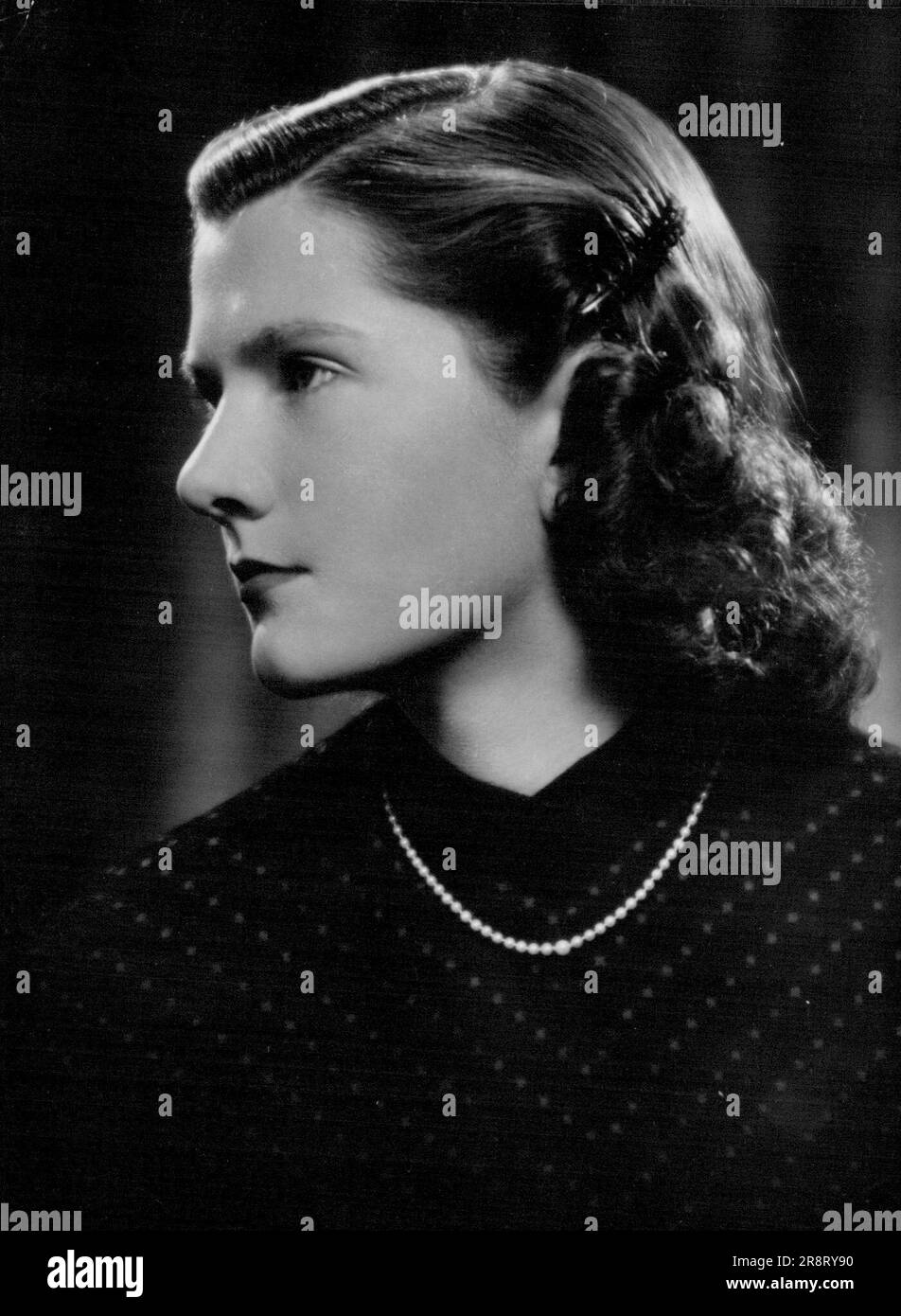 Debutantes of 1952 Miss Rosemary Stockdale Daughter of Lt.Colonel