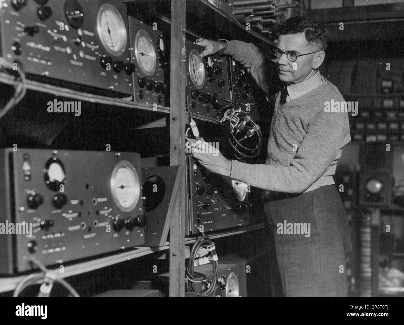 Alfred Traeger, pioneer of the famous pedal wireless sets that made the