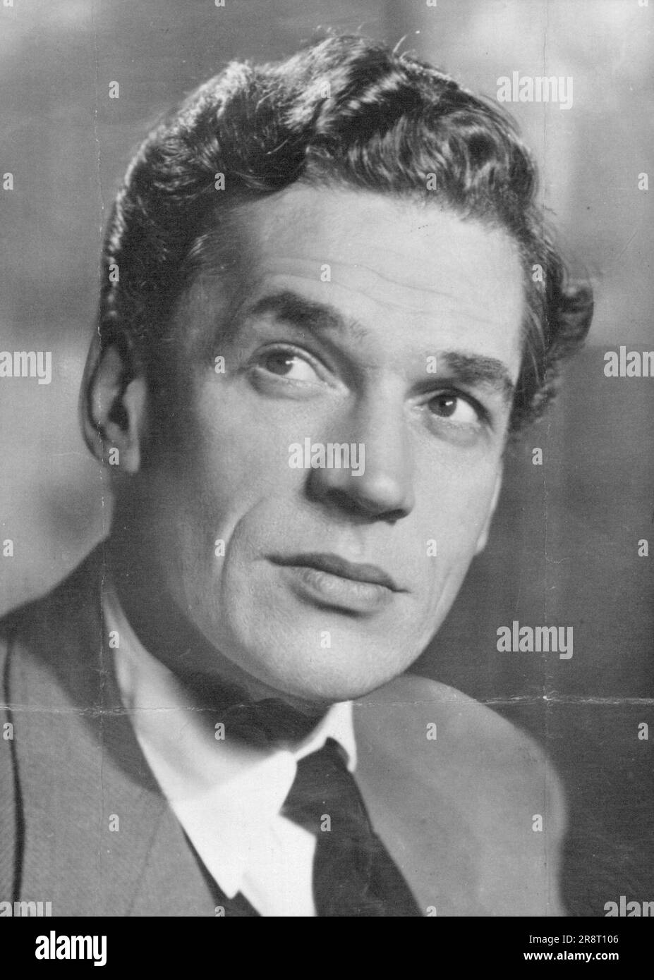 Paul scofield hamlet hi-res stock photography and images - Alamy