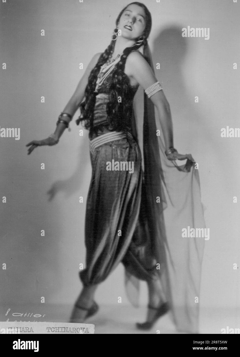 Tamara finch hires stock photography and images Alamy