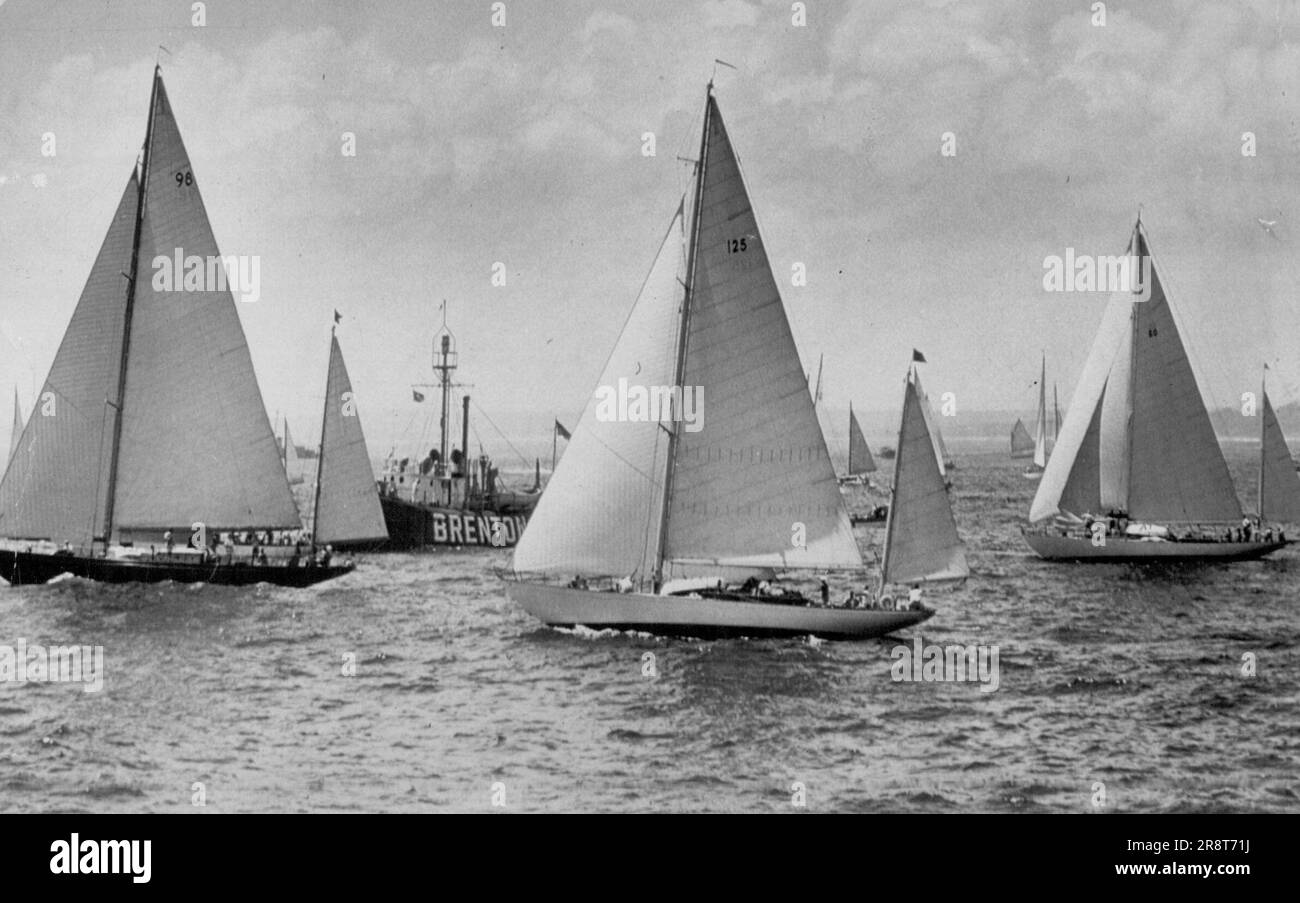 Race to Annapolis gets Underway The 72foot yawl Baruna (left) leads