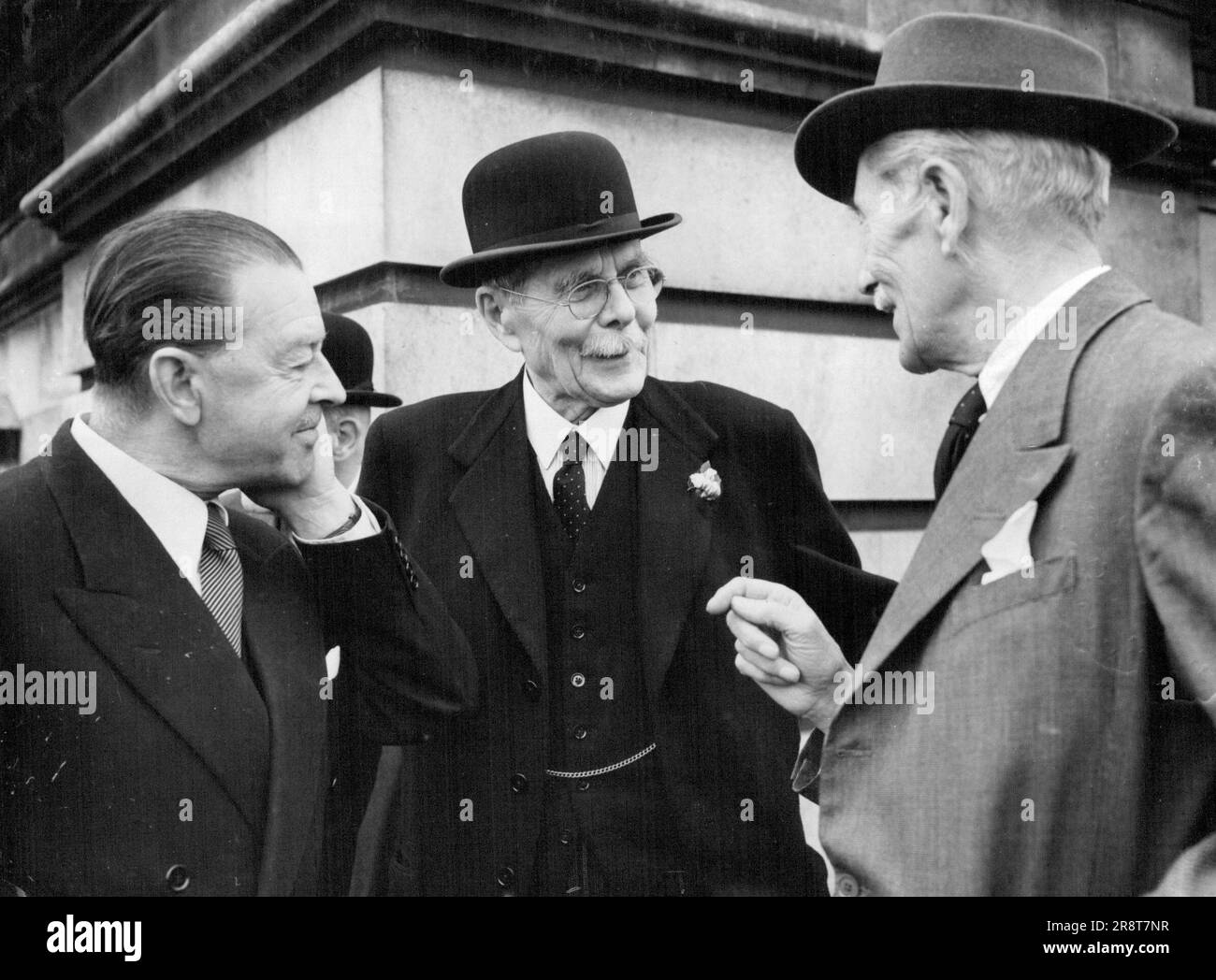 Watch ING The Battle Of Britain Fly-Past -- (left to right) Earl Alexander, Marshal Of The Royal AIF Force Lord Trenchard, and Marshal Of The Royal Air Force Sir John Salmond, chat together on the roof of the Air Ministry King Charles Street before watching the 'Battle of Britain' Fly-past. September 15, 1953. Stock Photo